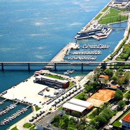Coastal View Flat - Amazing Views Over The Atlantic Віана-ду-Каштелу Екстер'єр фото